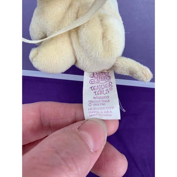 1999 Precious Moments Tender Tails Yellow Puppy Ornament Pellets 3" - Picture 6 of 9